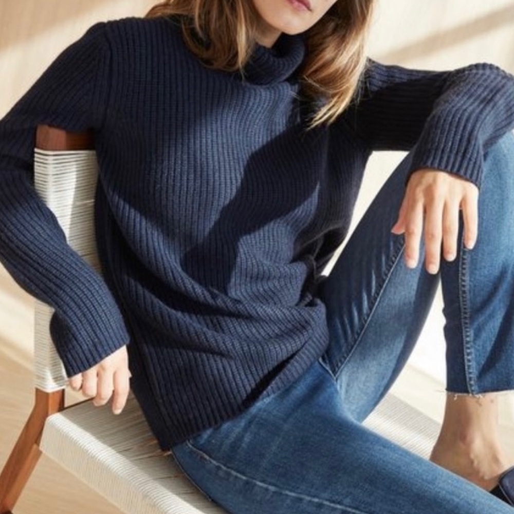 ✨JENNI KAYNE CASHMERE TURTLENECK✨